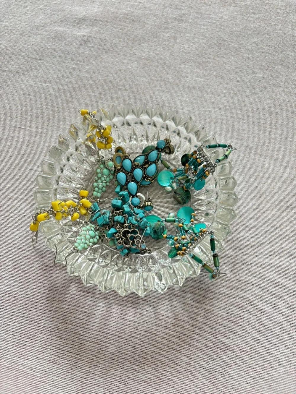 Mystery jewelry bundle of vintage Y2K colorful earrings.